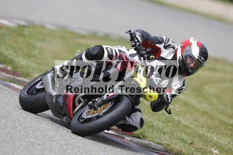 Archiv-2025/07 19.04.2025 Speer Racing ADR/Gruppe gelb/63